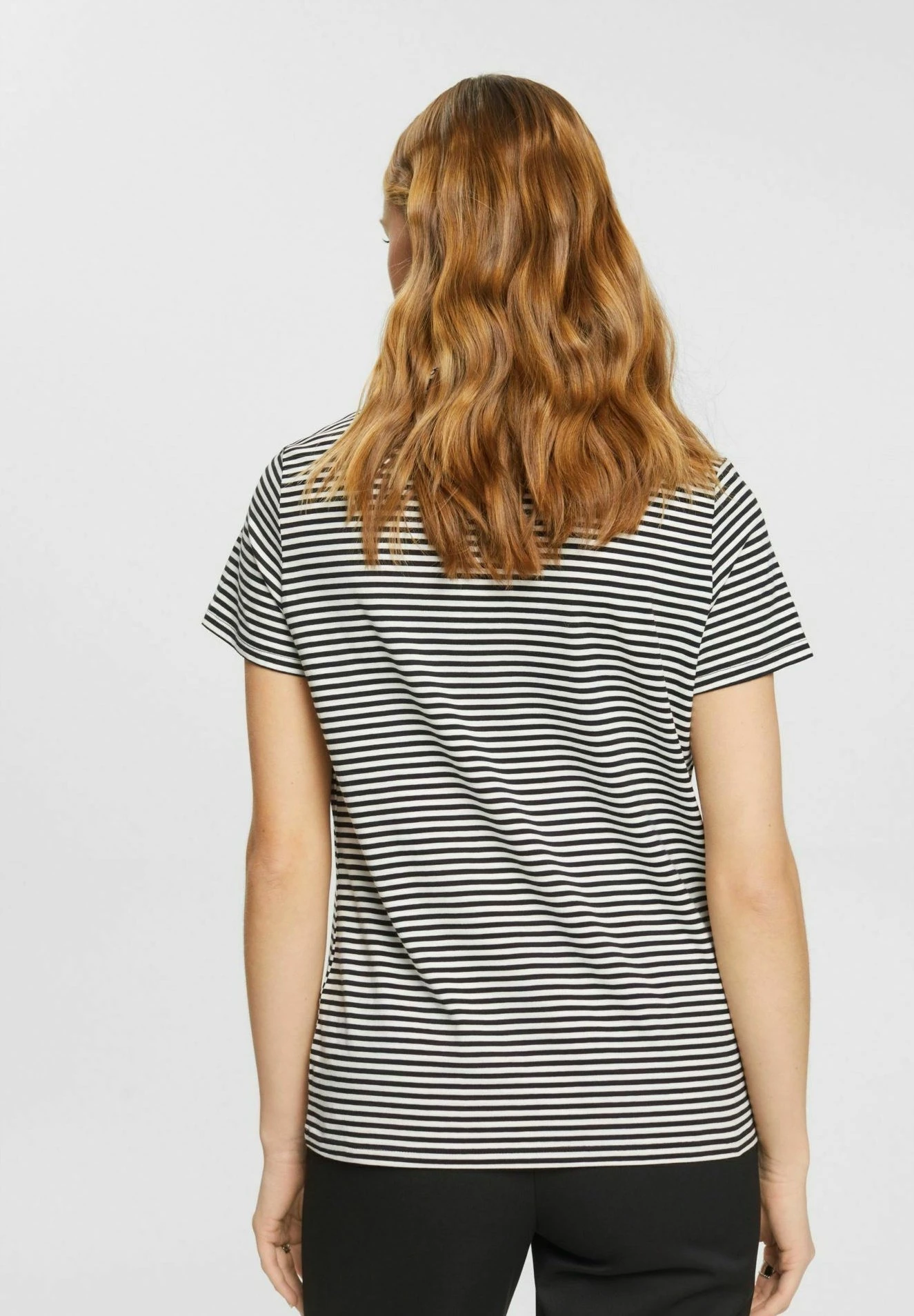 Edc By Esprit Gestreiftes Logo- Camiseta Estampada - Black - Imagen 7