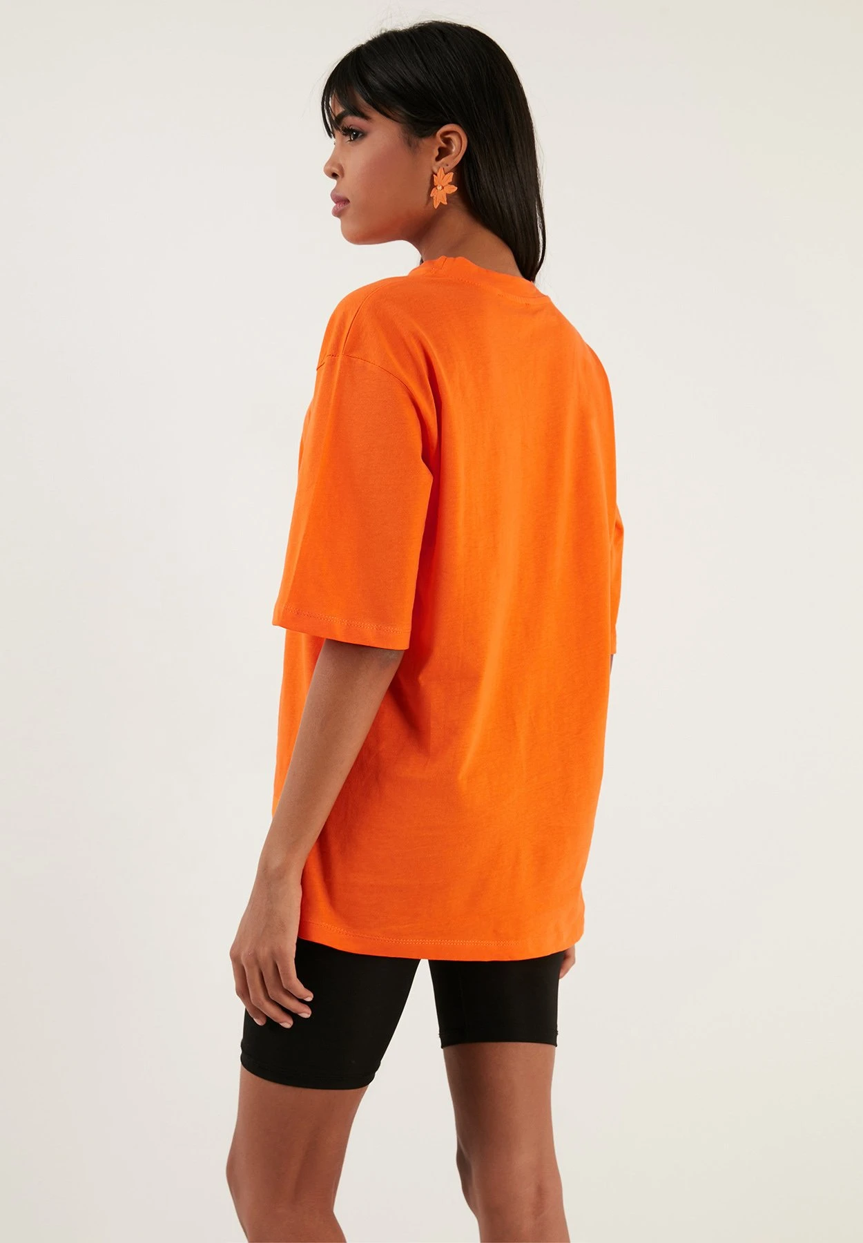 LELA Loose Fit - Camiseta Básica - Orange - Imagen 3