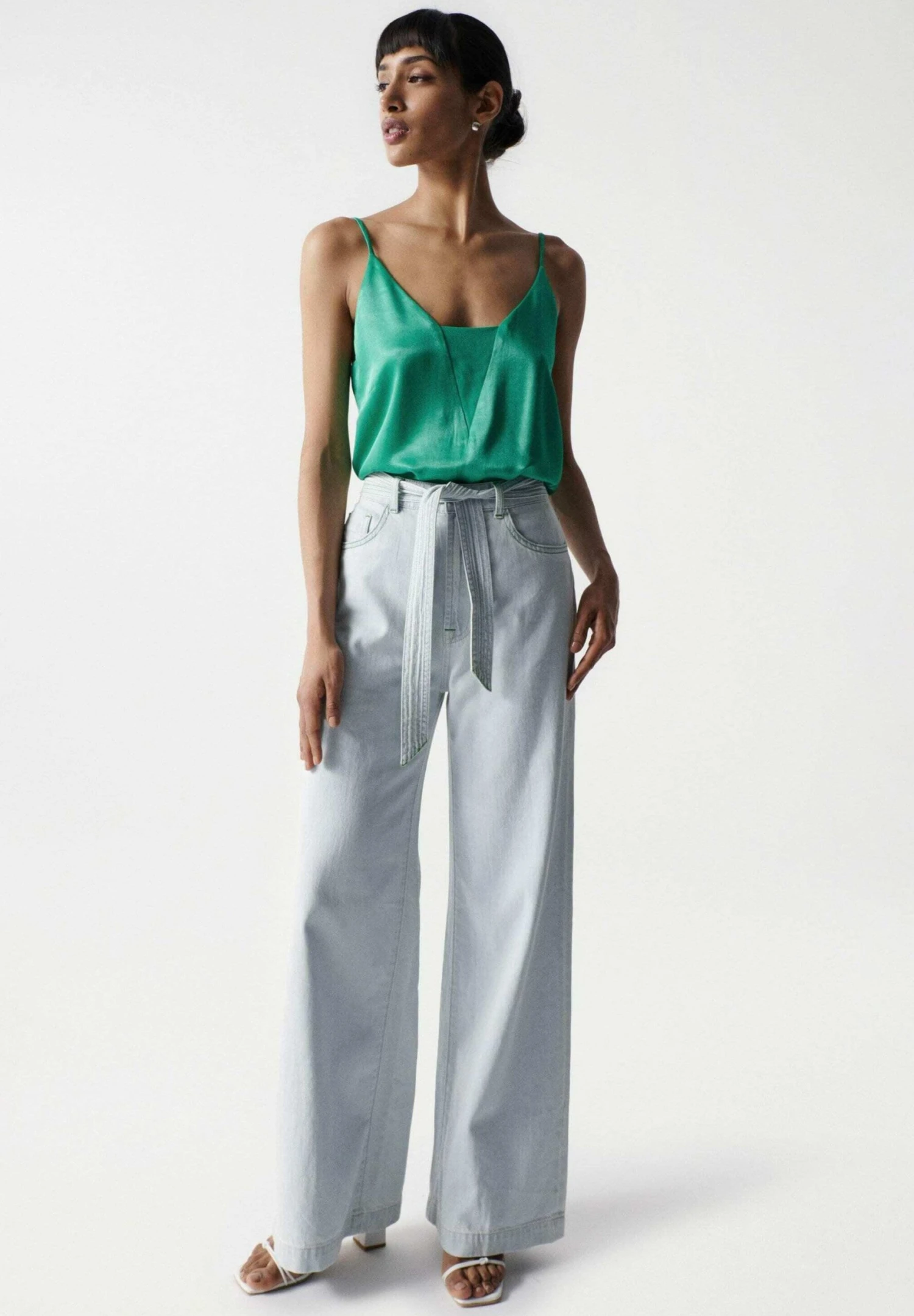 High Rise Loose Wide - Vaqueros A Campana - Blau - Imagen 2