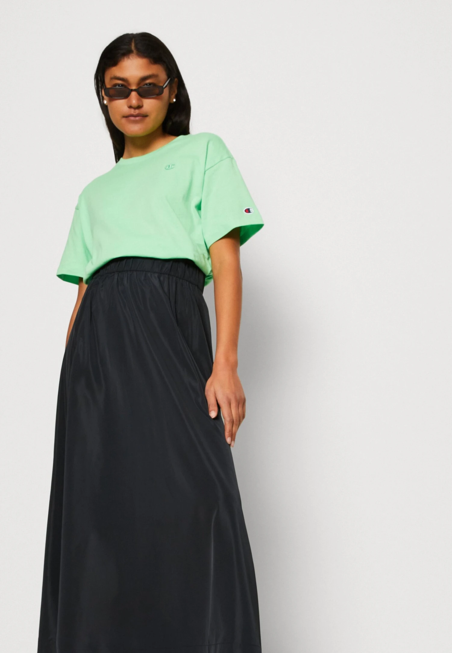 Logo Crewneck - Camiseta Básica - Green - Imagen 4