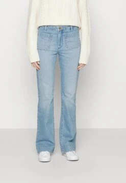 Wrangler Vaqueros A Campana - Rhea