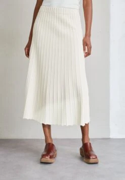 By Malene Birger Idris - Falda Acampanada - Soft White