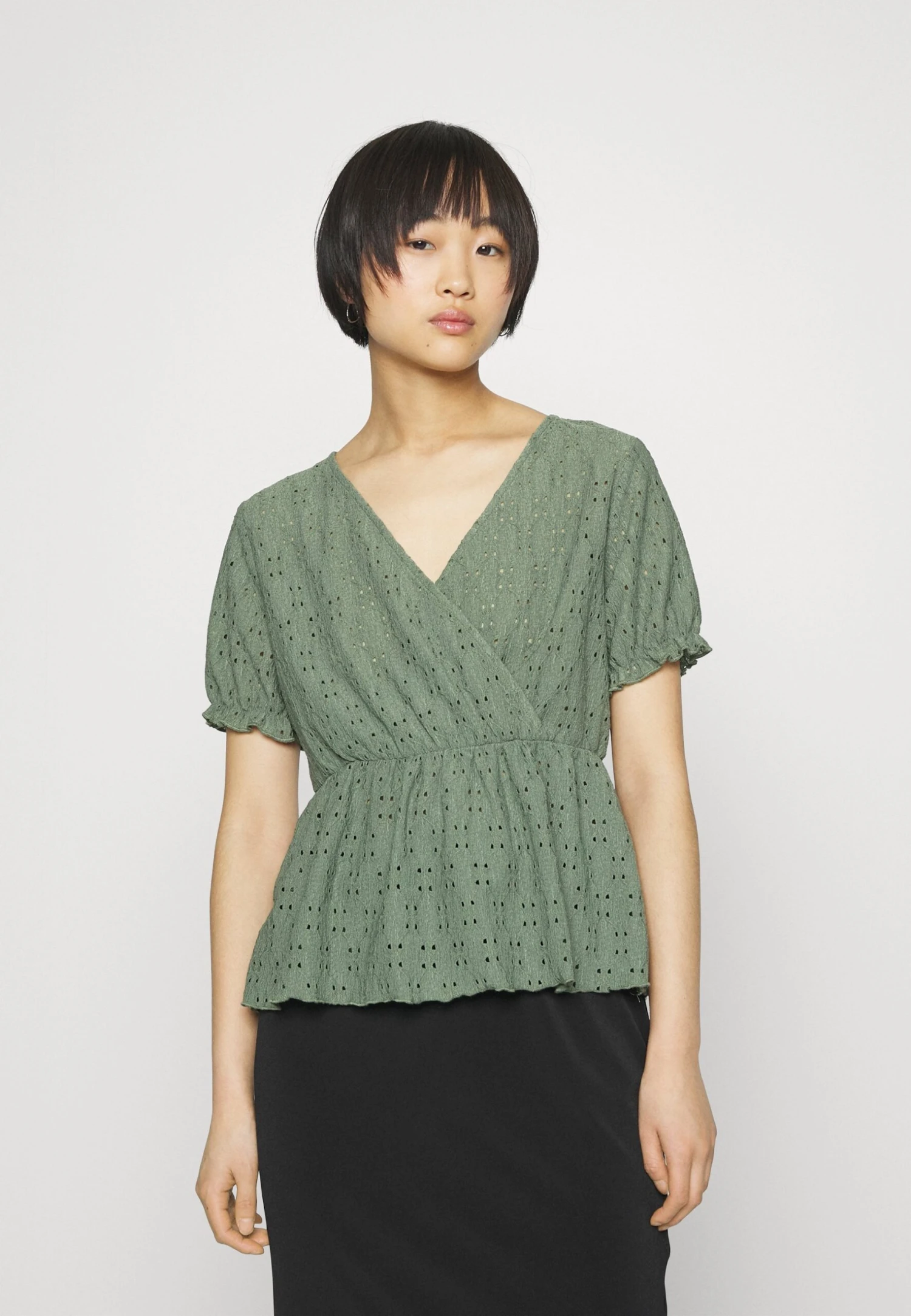 Vero Moda Petite Vmulrikke Broderie Anglais - Camiseta Estampada - Laurel Wreath - Imagen 3