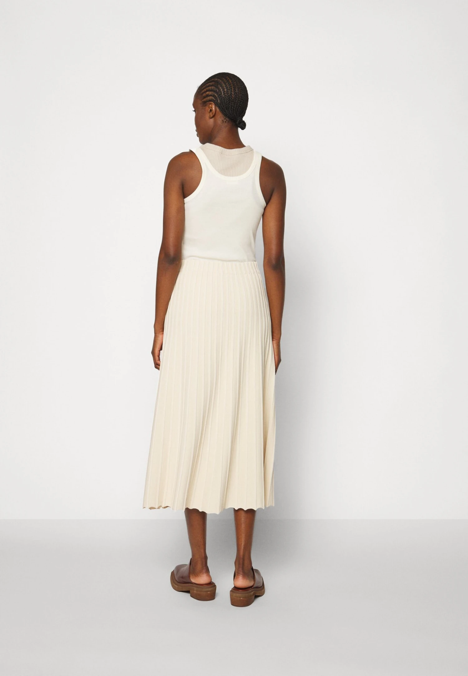 By Malene Birger Idris - Falda Acampanada - Soft White - Imagen 4