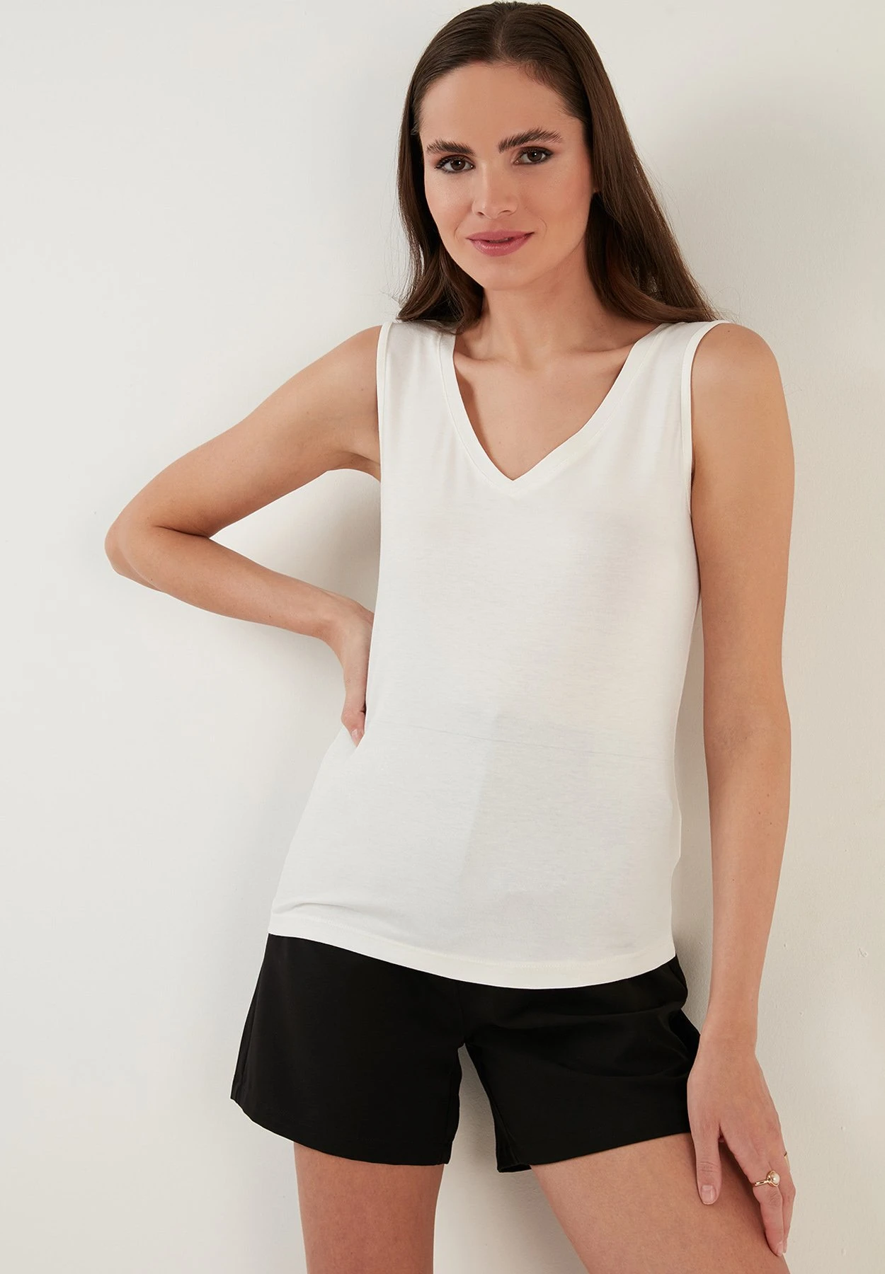 LELA Regular Fit - Top - Ecru