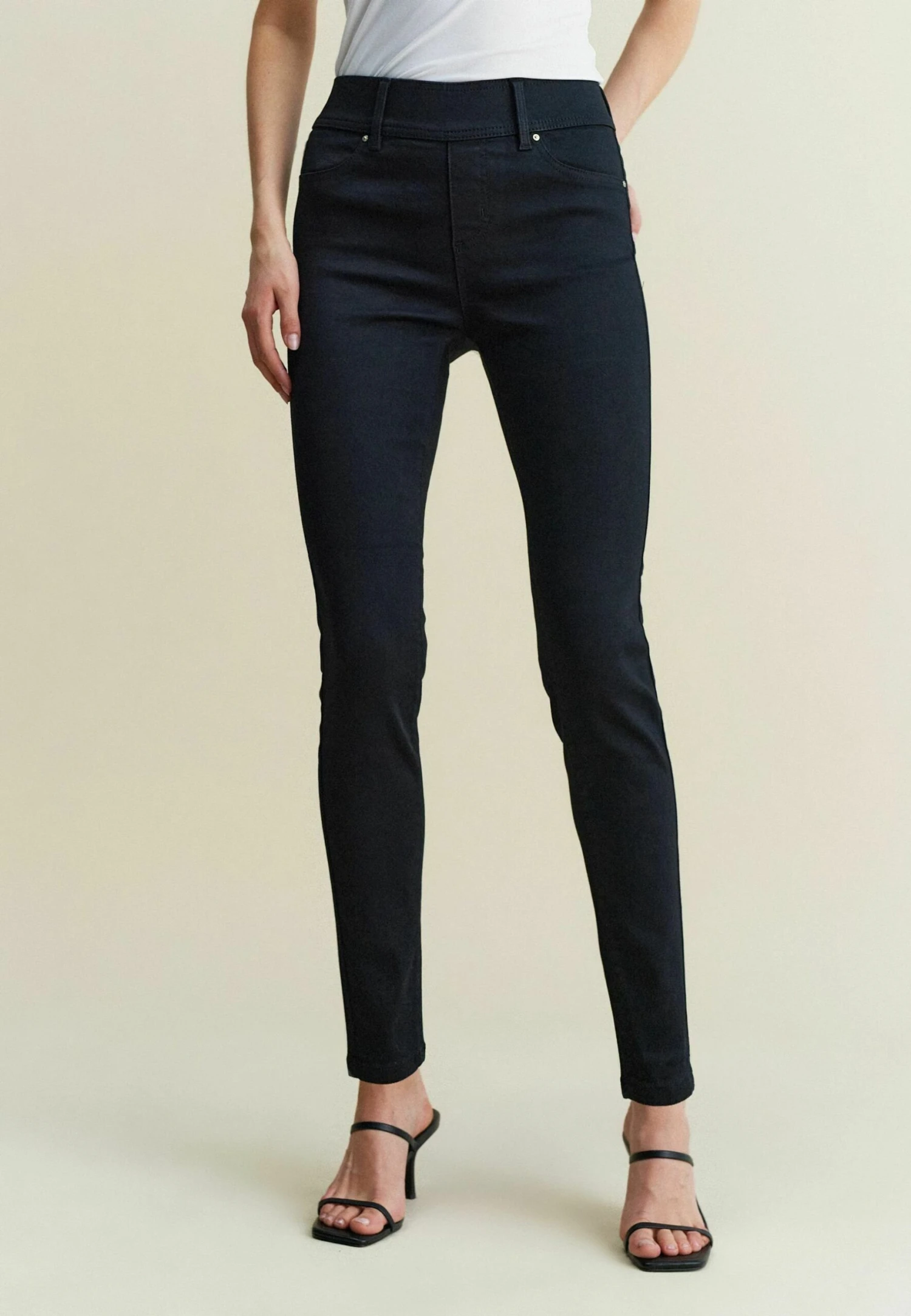 Next Super Stretch Soft Sculpt Pull On Standard - Jeggings - Black