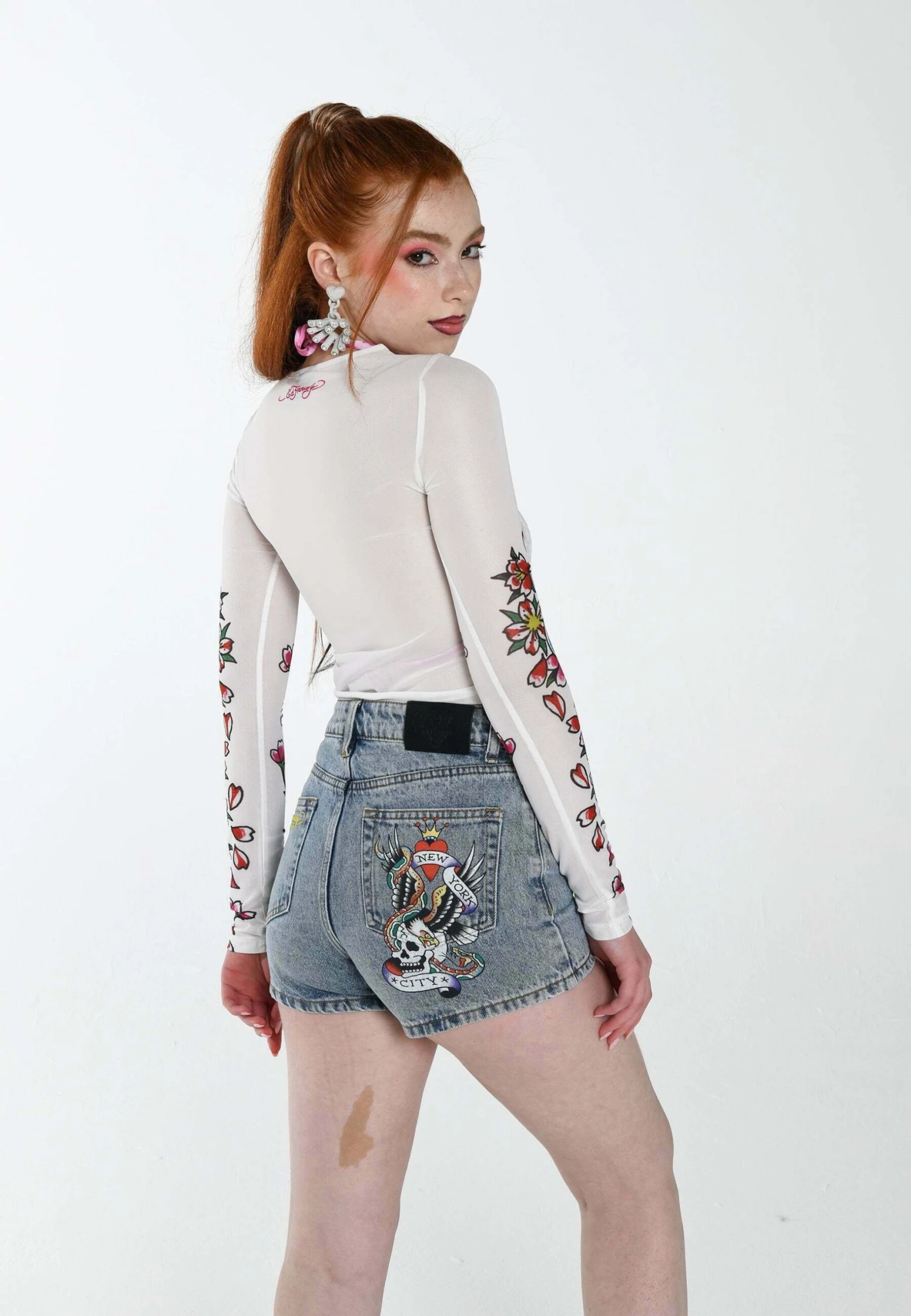 Ed Hardy Nyc Lover- Shorts Vaqueros - Bleach - Imagen 3