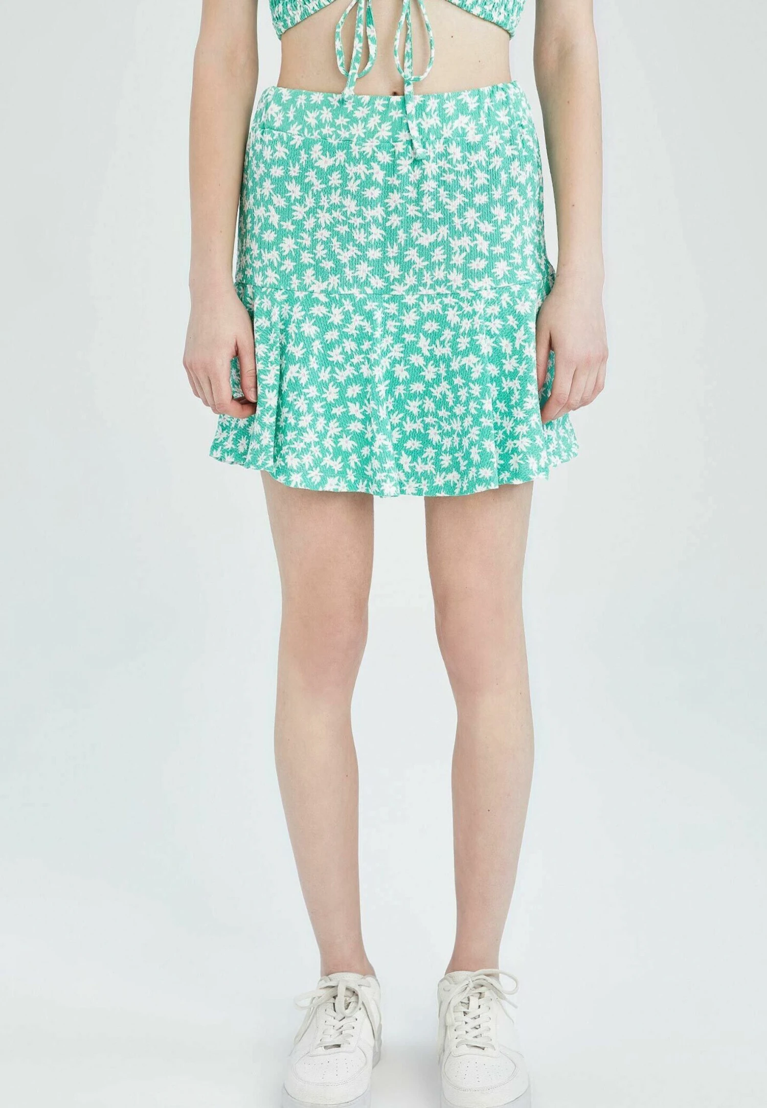 DeFacto Shorts - Turquoise