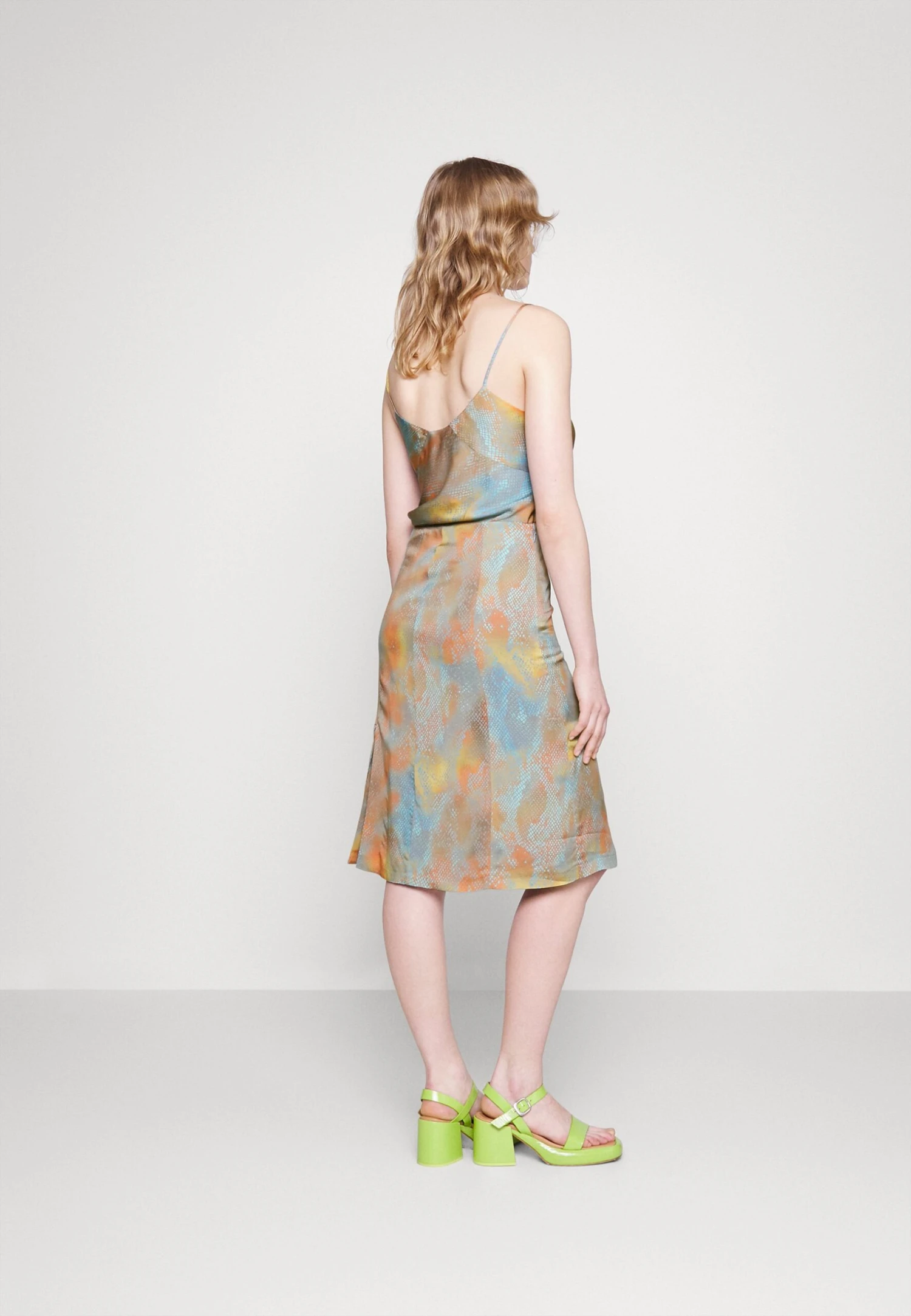 Tiger Of Sweden Casi- Falda De Tubo - Beige - Imagen 3