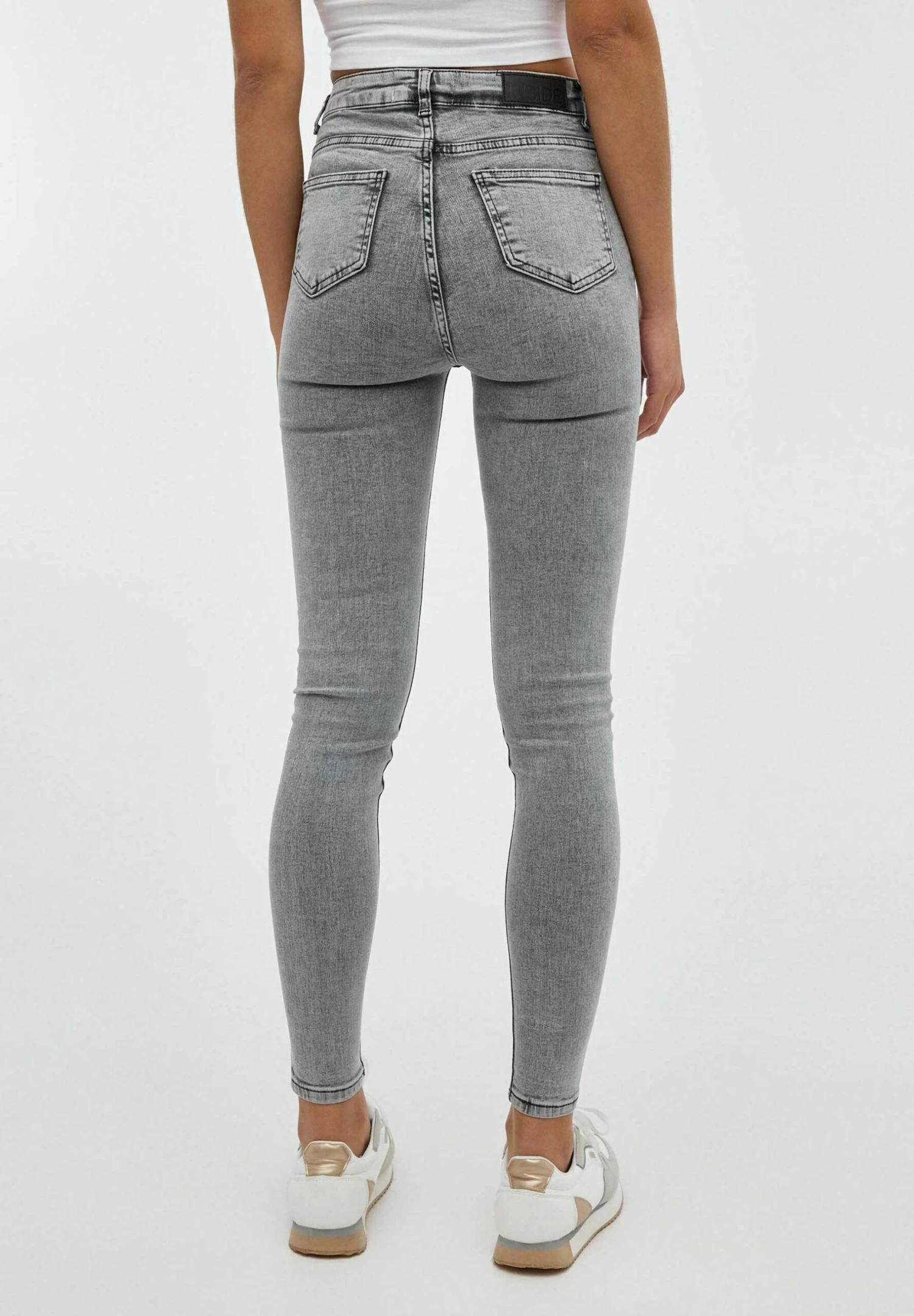 Vaqueros Pitillo - Gris - Imagen 3