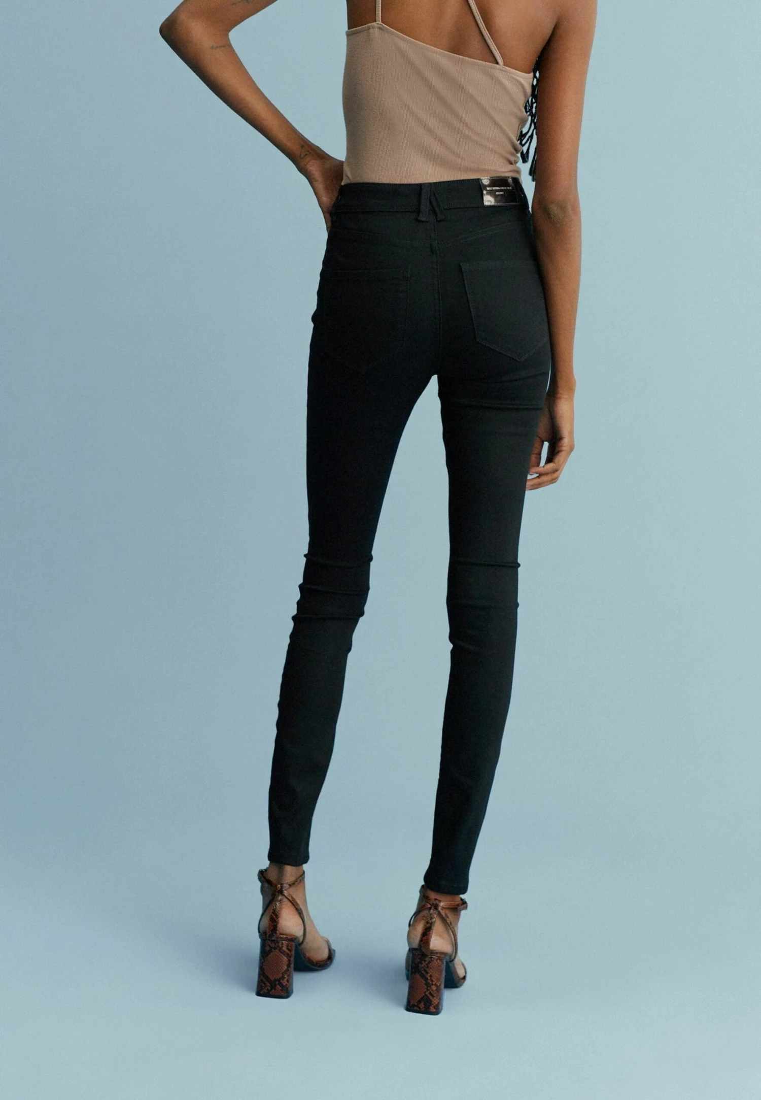 Next Power Stretch Standard - Vaqueros Pitillo - Black - Imagen 2