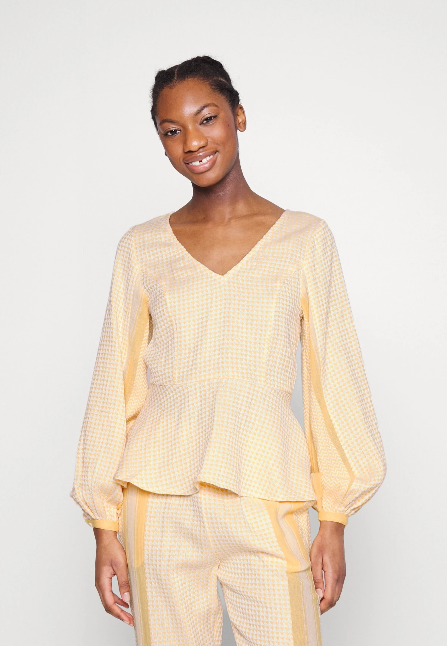 Freya Blouse - Camiseta De Manga Larga - Coral