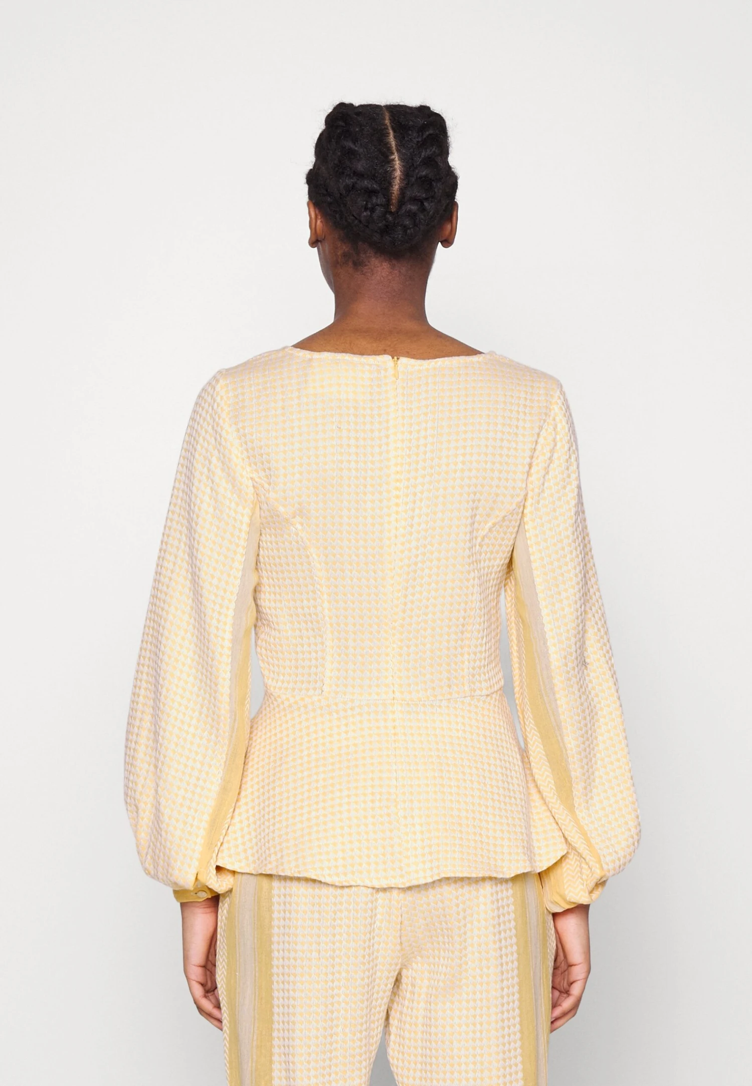 Freya Blouse - Camiseta De Manga Larga - Coral - Imagen 3