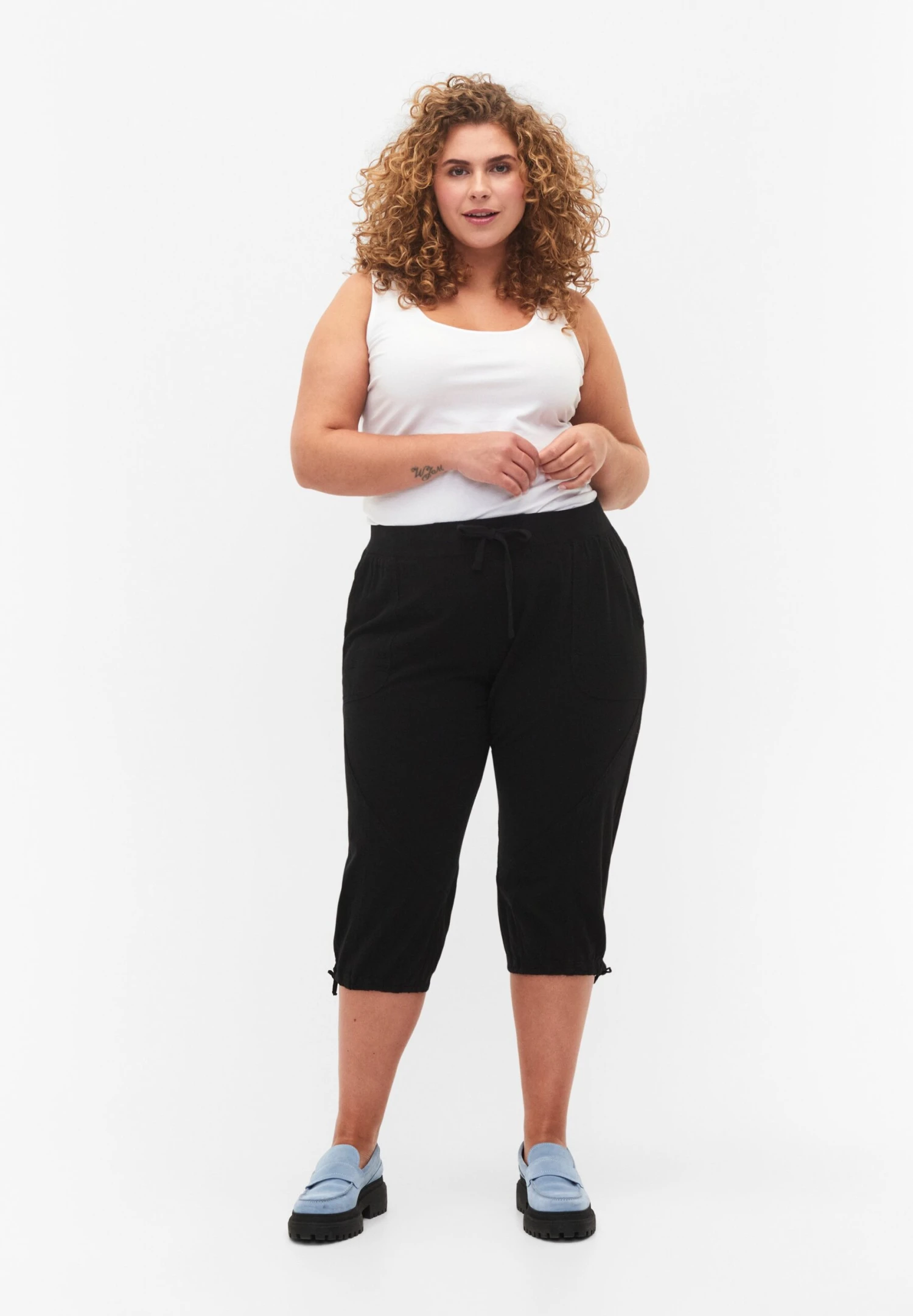 Zizzi Capri - Shorts - Black - Imagen 2