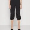 WEEKDAY Thea Trouser - Shorts - Black