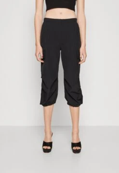 WEEKDAY Thea Trouser - Shorts - Black