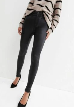 New Look Black Coated - Vaqueros Pitillo - Black