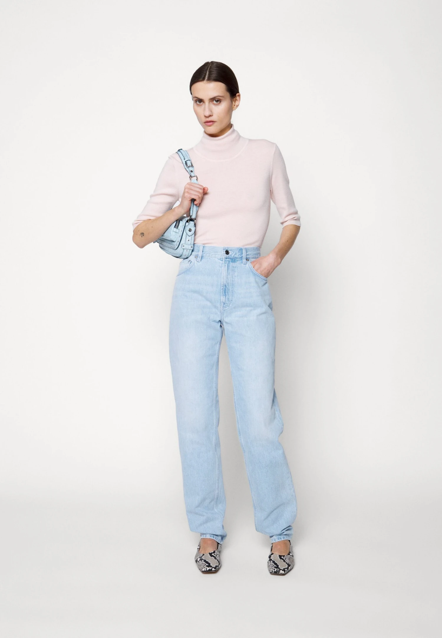 Filippa K Vaqueros Rectos - Light Blue - Imagen 5