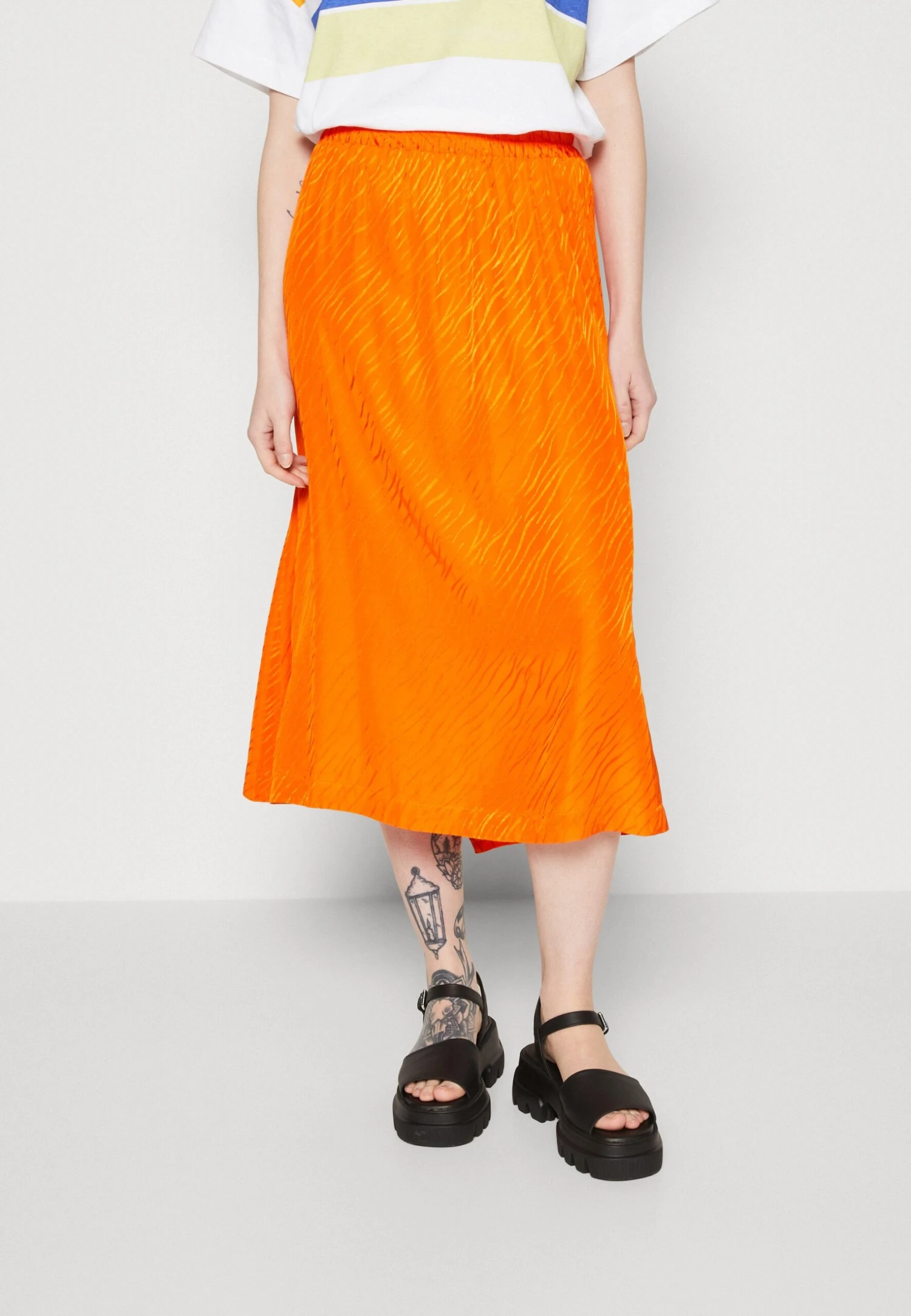 Selected Femme Slfabienne Midi Skirt- Falda Acampanada - Orangeade