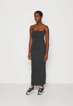 WEEKDAY Tania Tube Dress - Vestido De Punto - Off Black