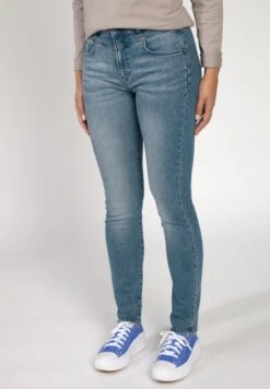 Vaqueros Slim Fit - Light Blue