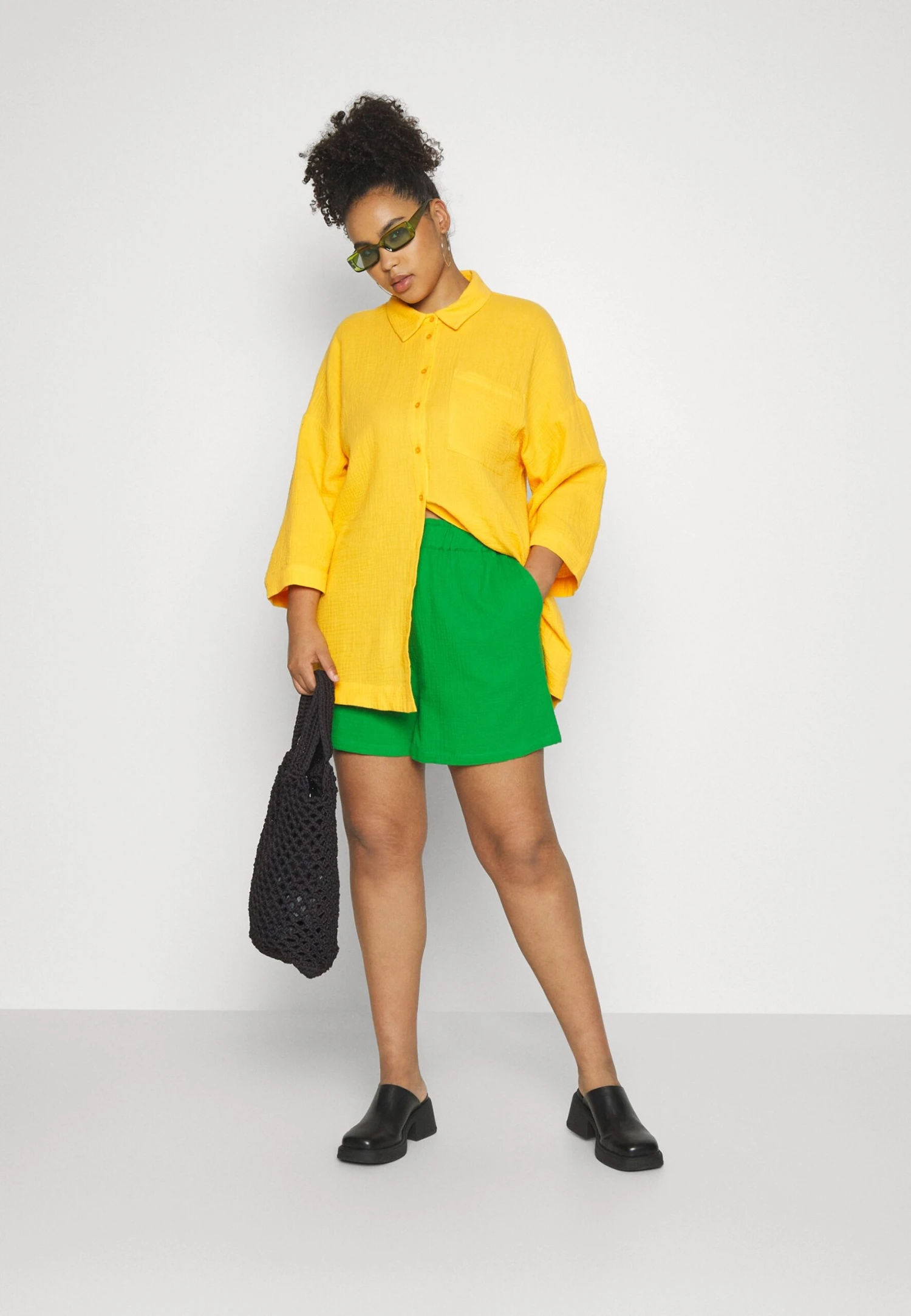 Objcarina - Shorts - Fern Green - Imagen 2