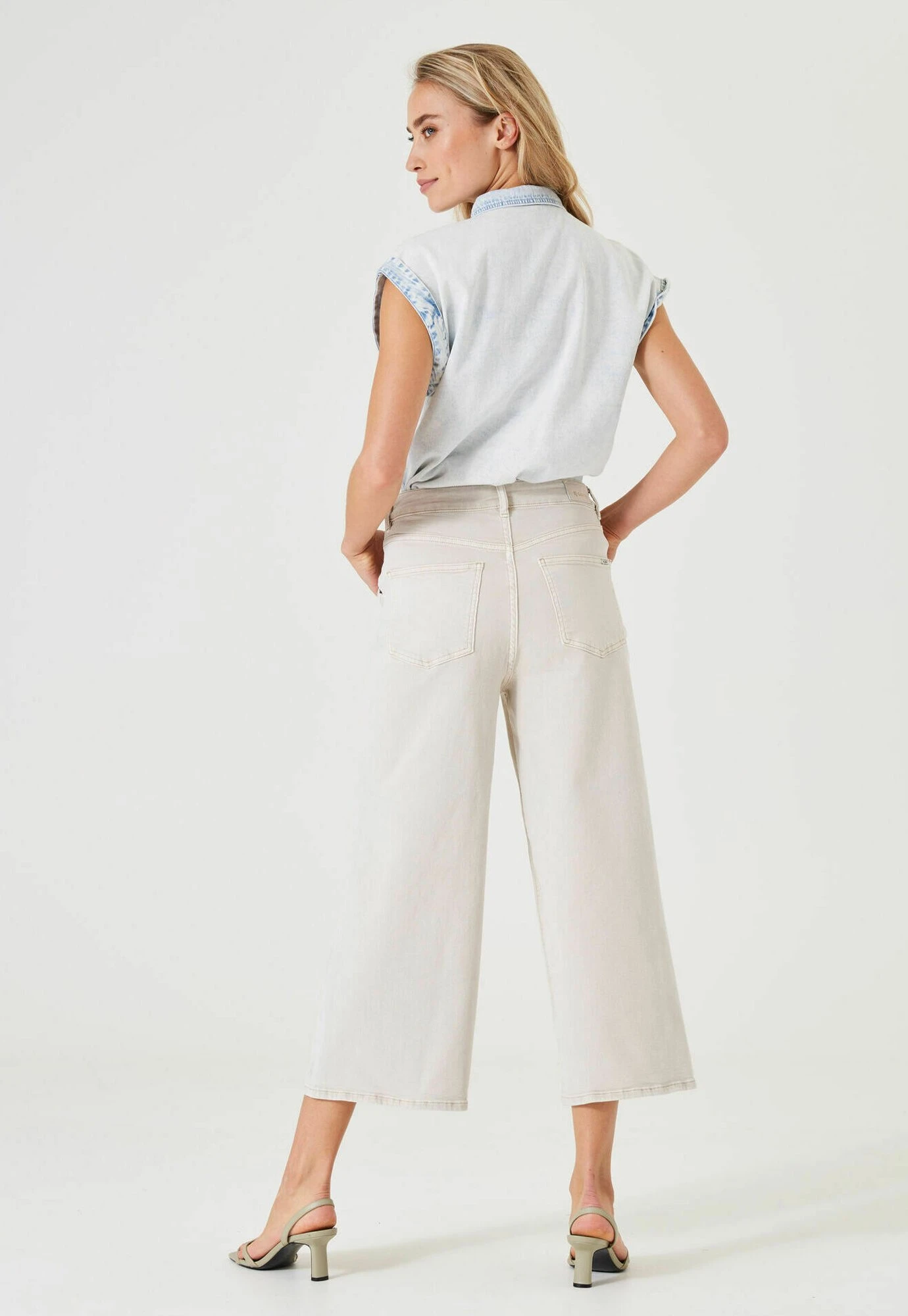 Garcia With Wide Fit - Vaqueros A Campana - Sesame - Imagen 3