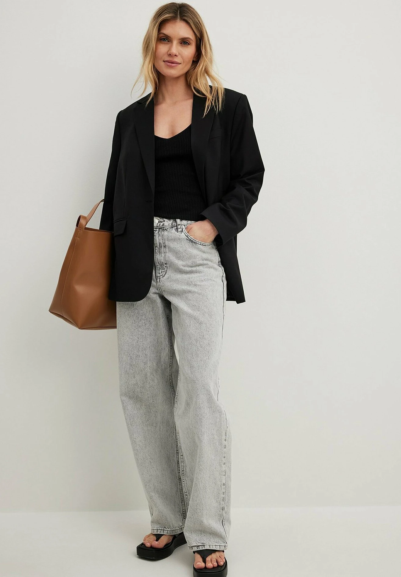 NA-KD Mit Tiefem Rückenausschnitt - Top - Black - Imagen 2