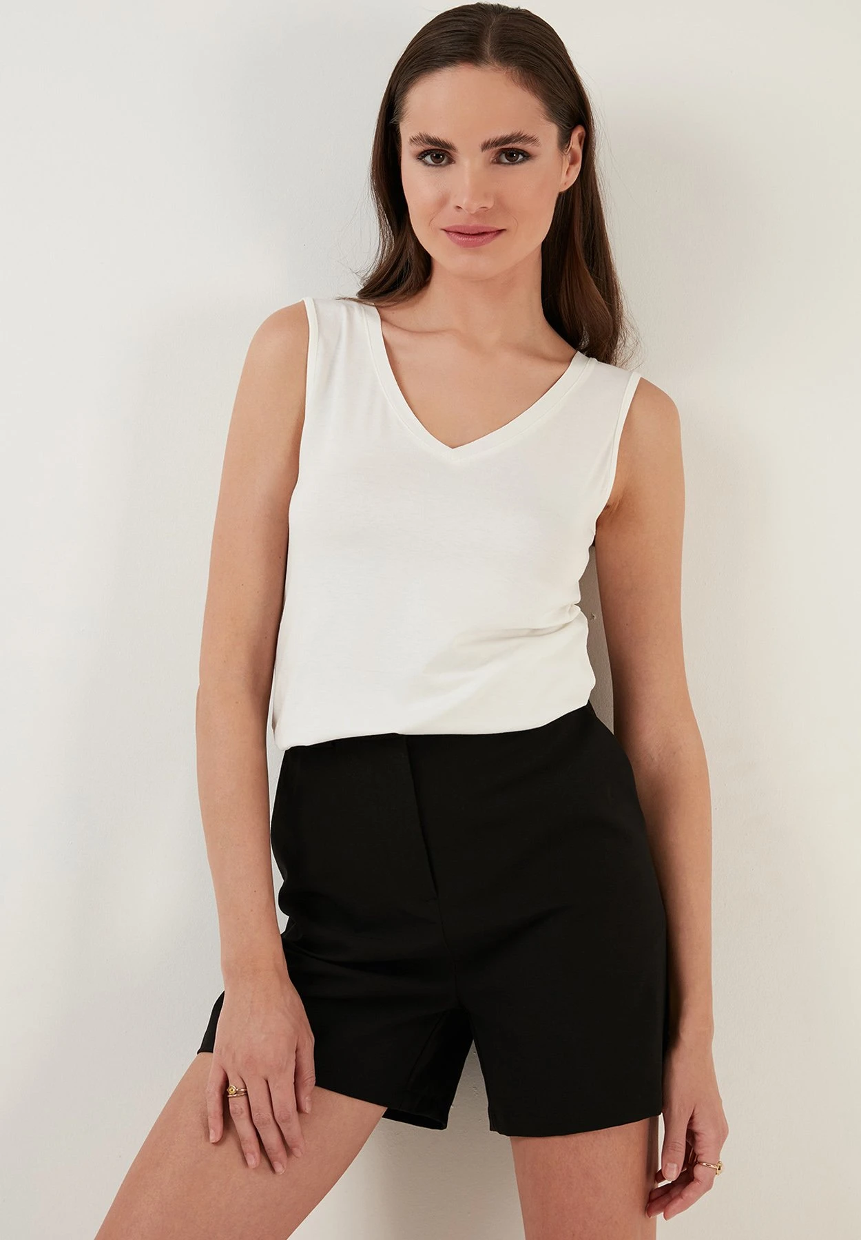 LELA Regular Fit - Top - Ecru - Imagen 6