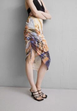 Materiel Diagonal Gathered Skirt - Falda De Tubo - Golden Hour