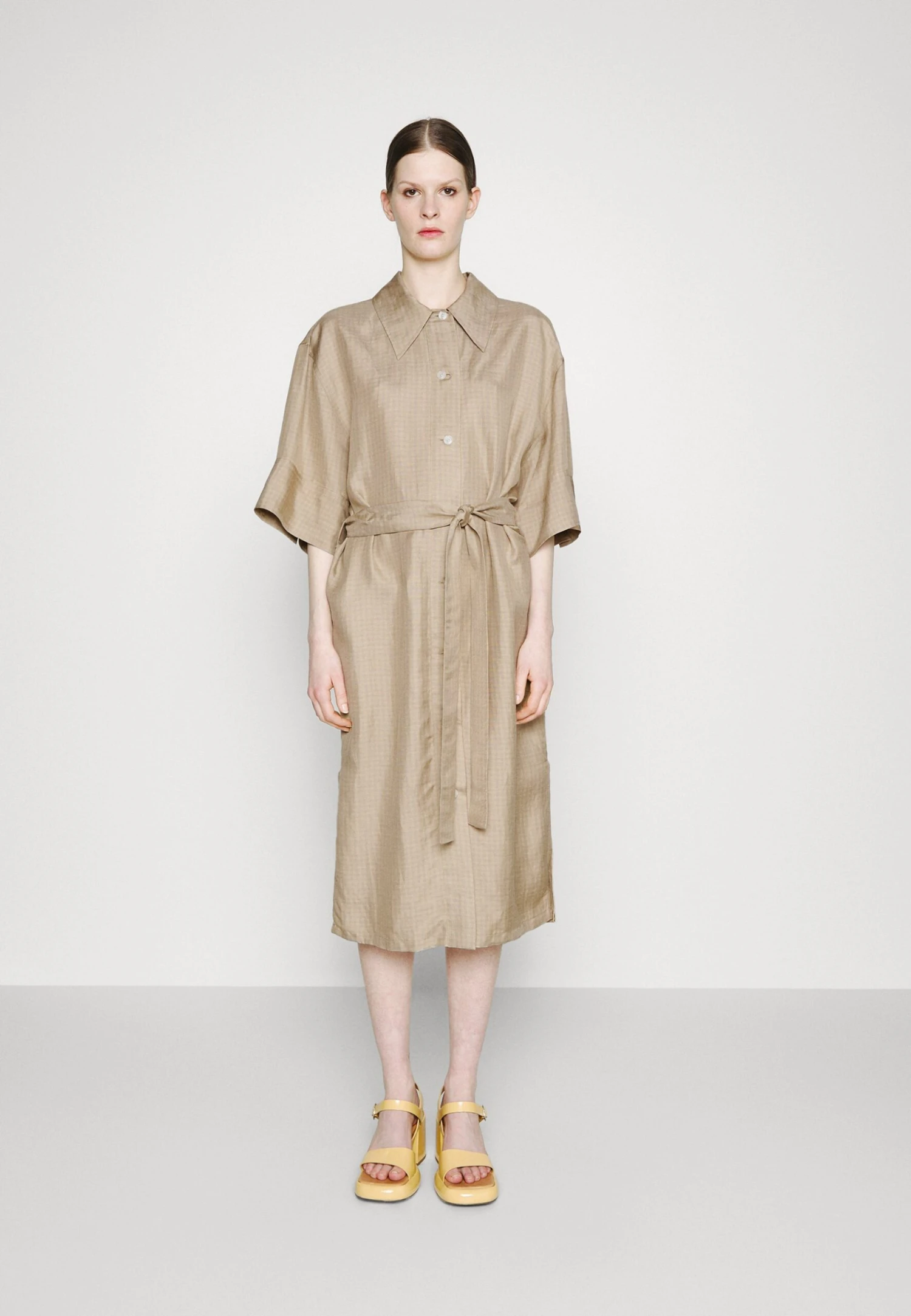 Libertine-Libertine Aid - Vestido Camisero - Taupe Check