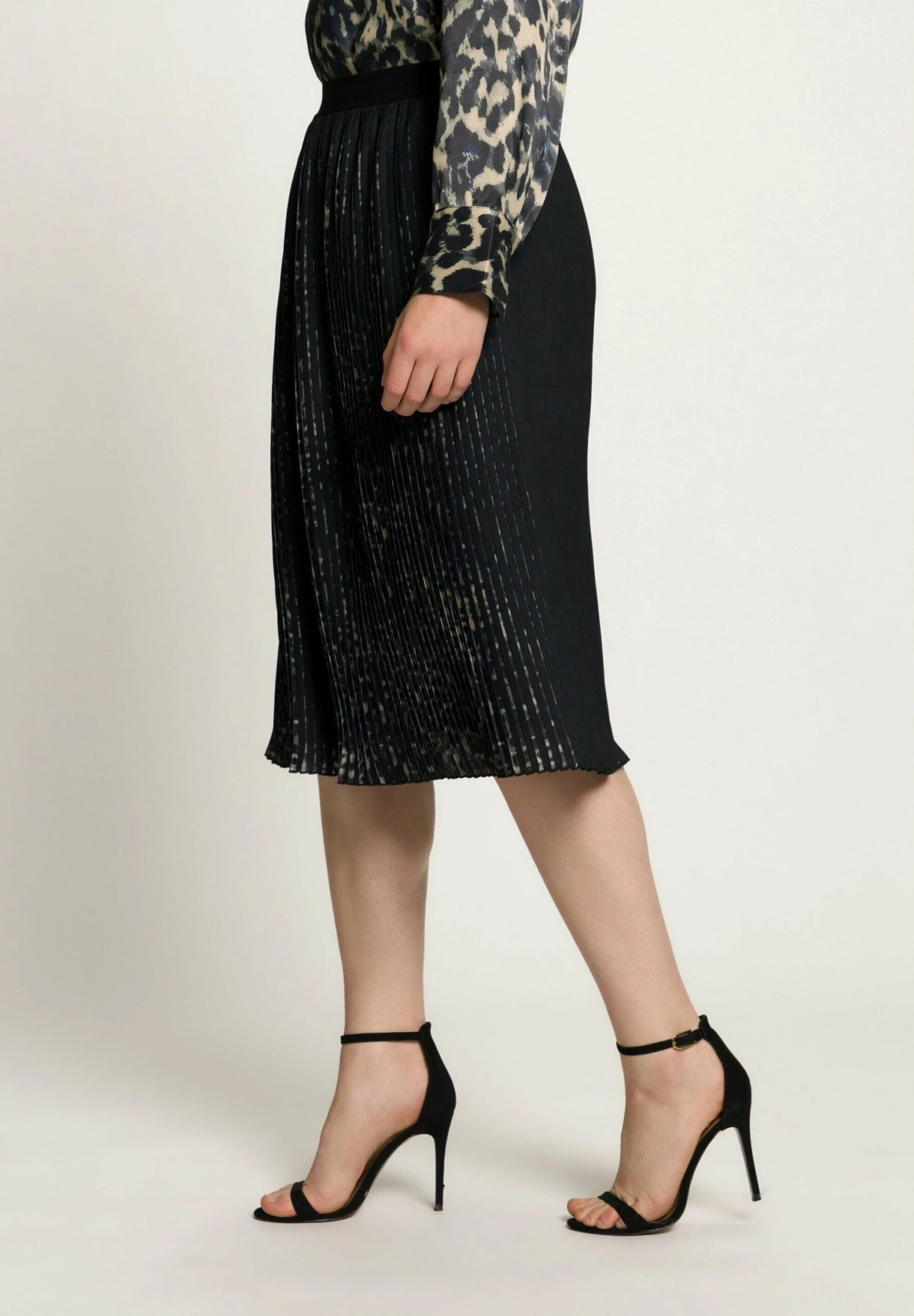 Ulla Popken Falda Acampanada - Noir - Imagen 4