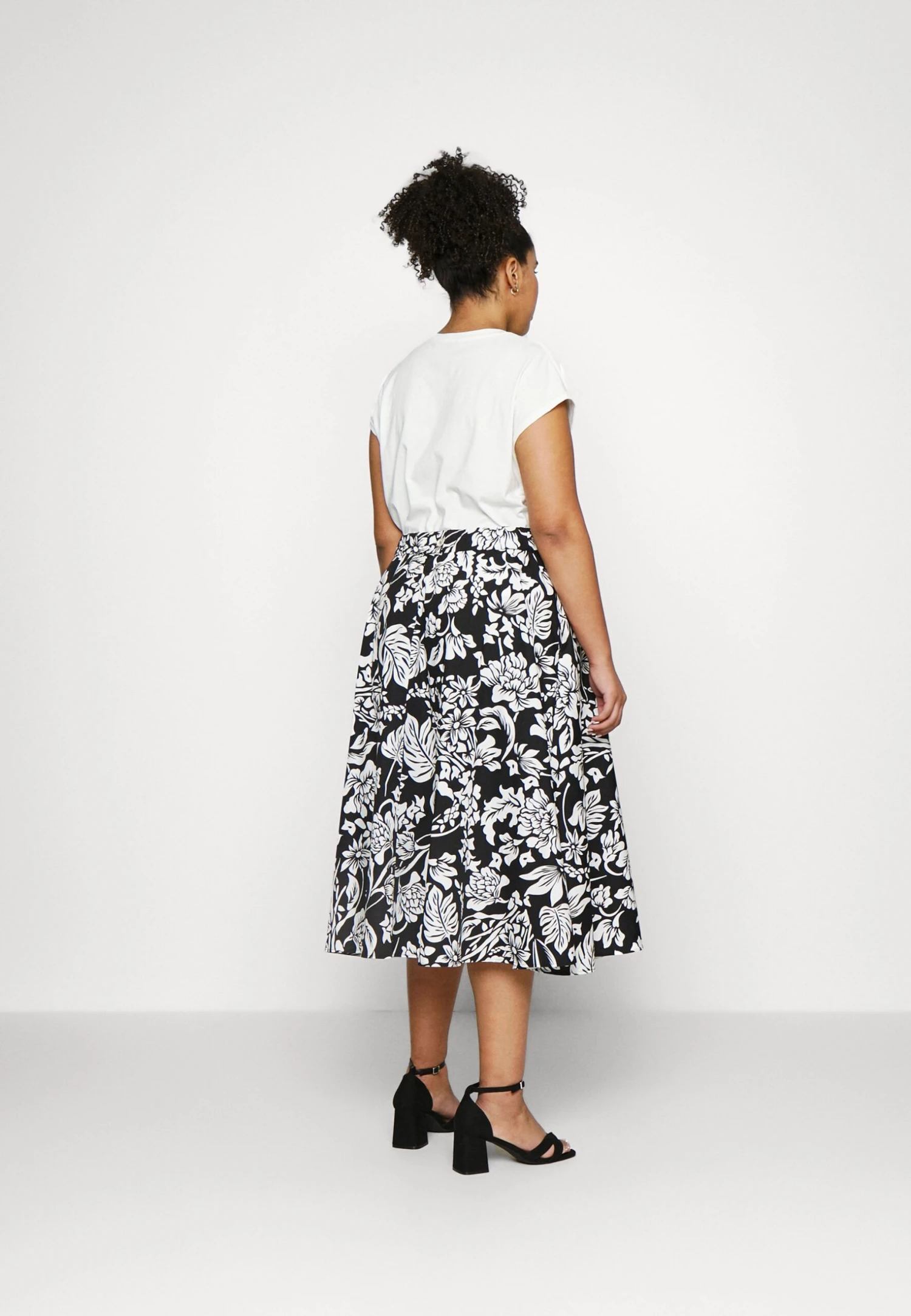 Carta - Falda Acampanada - Nero - Imagen 3