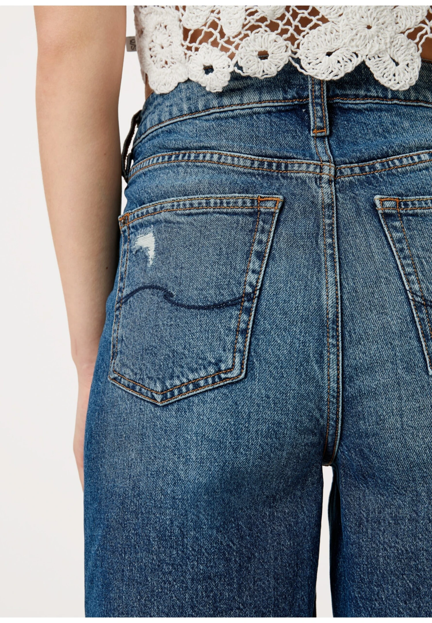 QS By S.Oliver Bermuda DeMom Fit - Shorts Vaqueros - Blue Stretched Den - Imagen 4