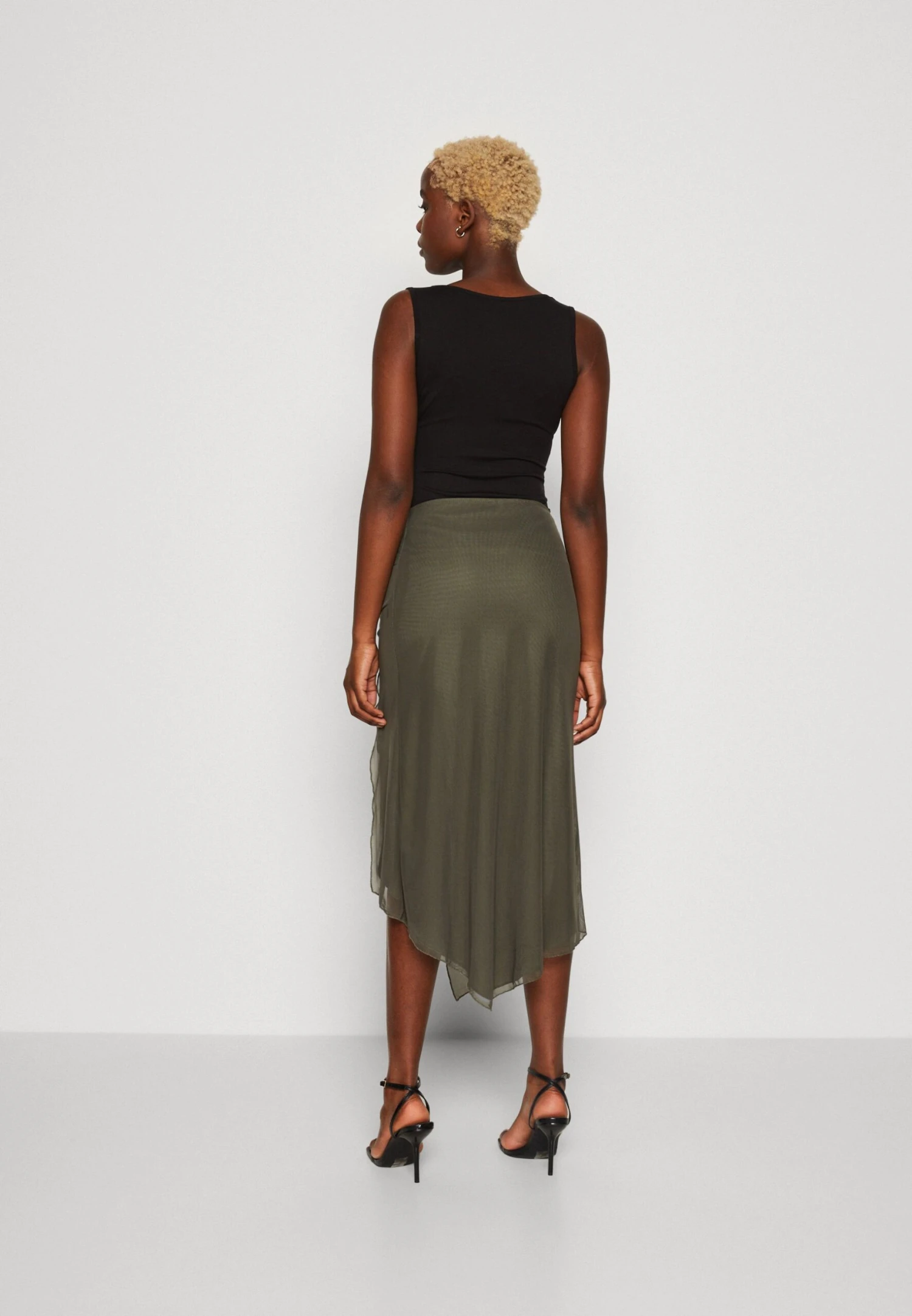 Wal G Roro Midi Skirt - Falda De Tubo - Khaki Green - Imagen 3