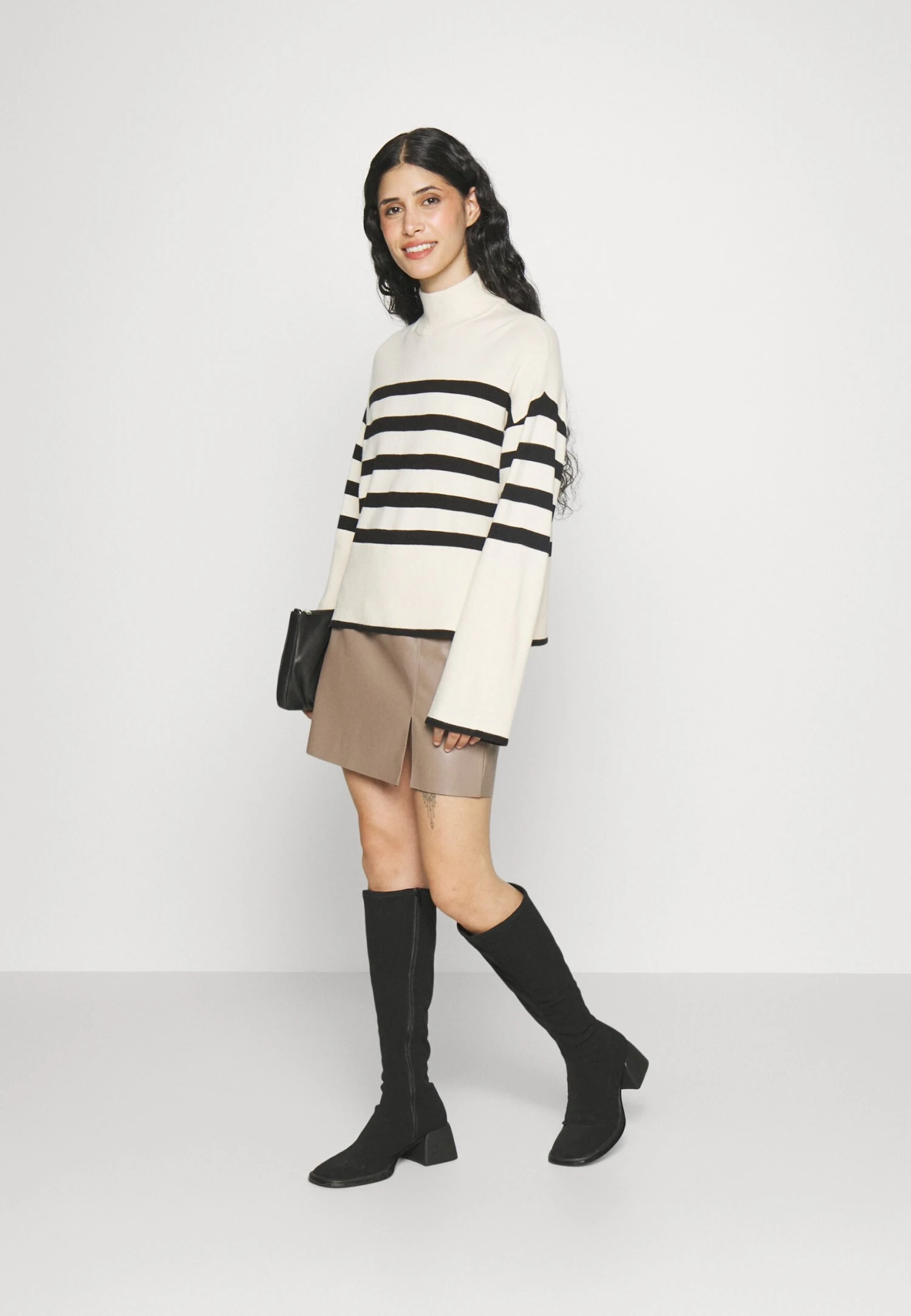 Noisy May Petite Nmclara Penny Pu Hw Slit Skirt Petite - Falda De Cuero - Brown - Imagen 2