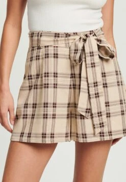 Calli Tuck - Shorts - Chocolate Check