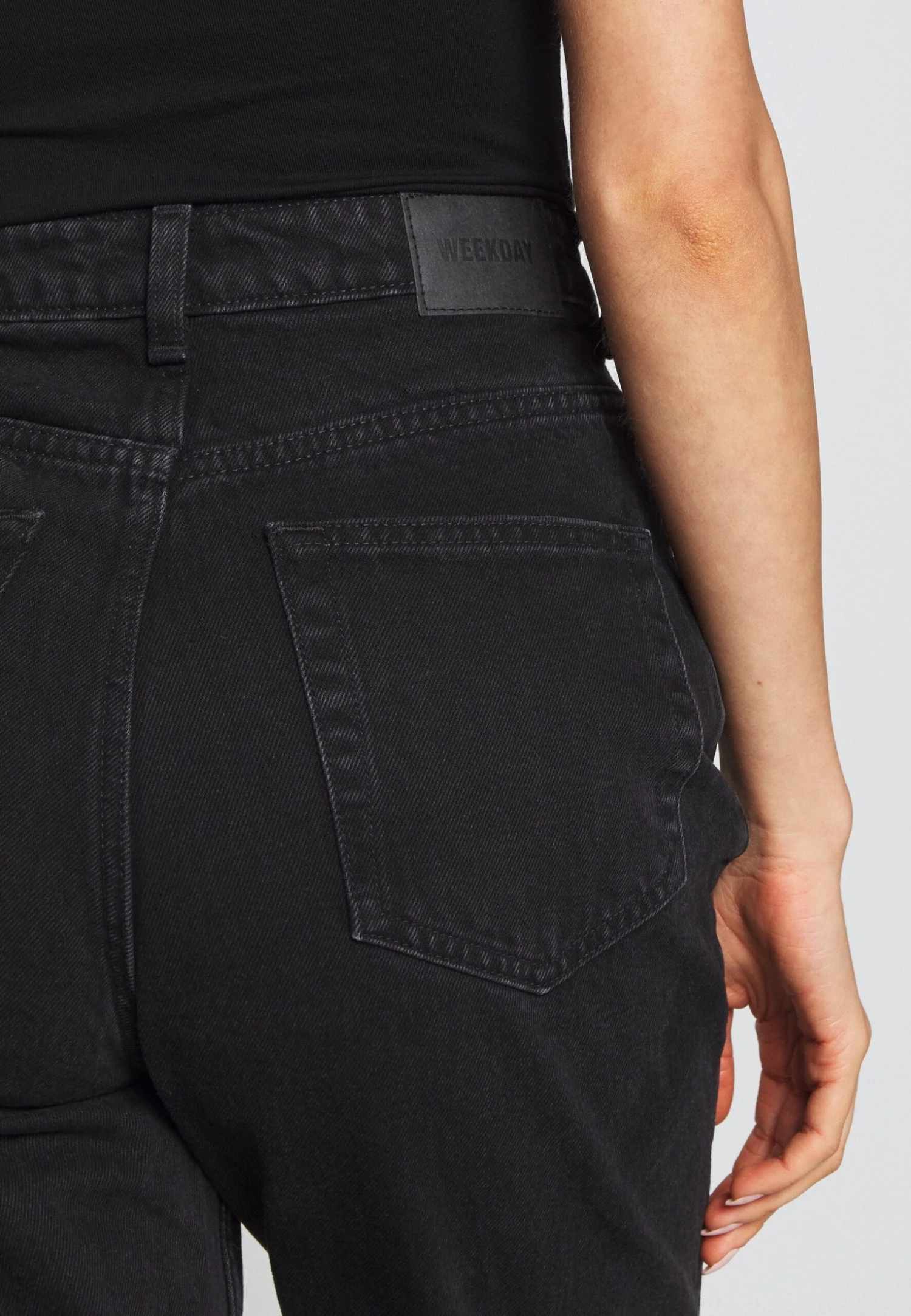 WEEKDAY Rowe Echo - Vaqueros Boyfriend - Black - Imagen 6