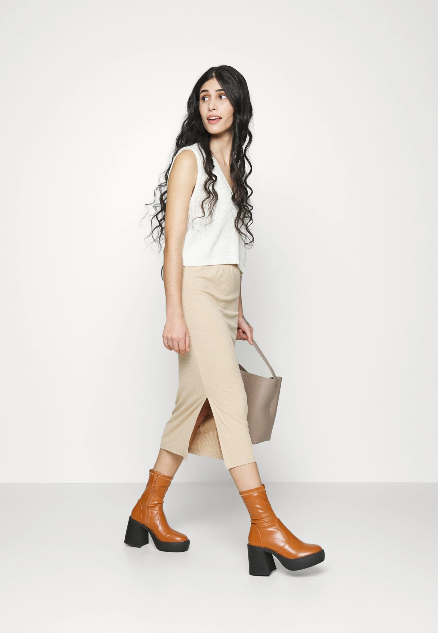 Pieces Petite Pckylie Midi Skirt- Falda De Tubo - Irish Cream - Imagen 2