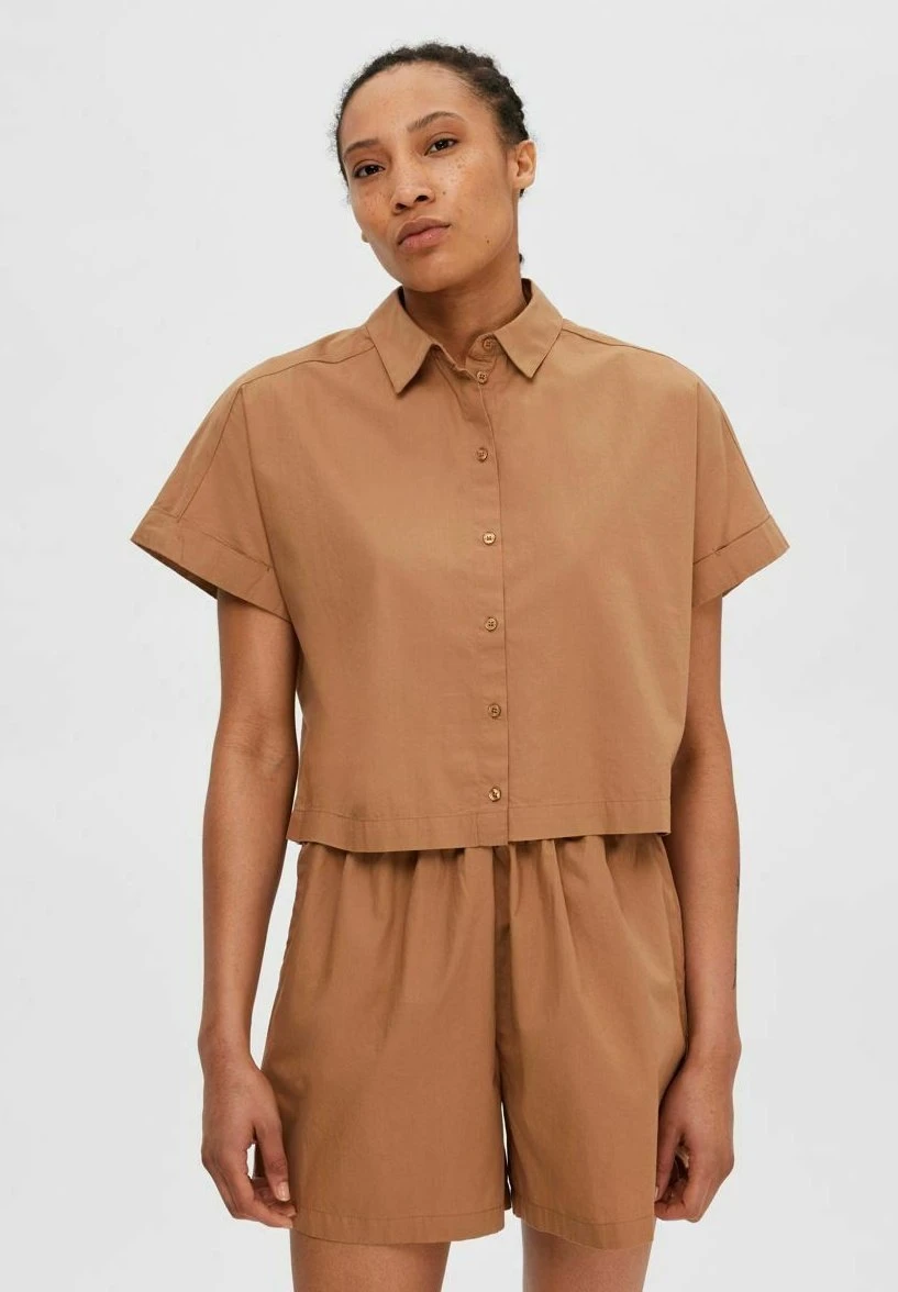 Selected Femme Shorts - Tan