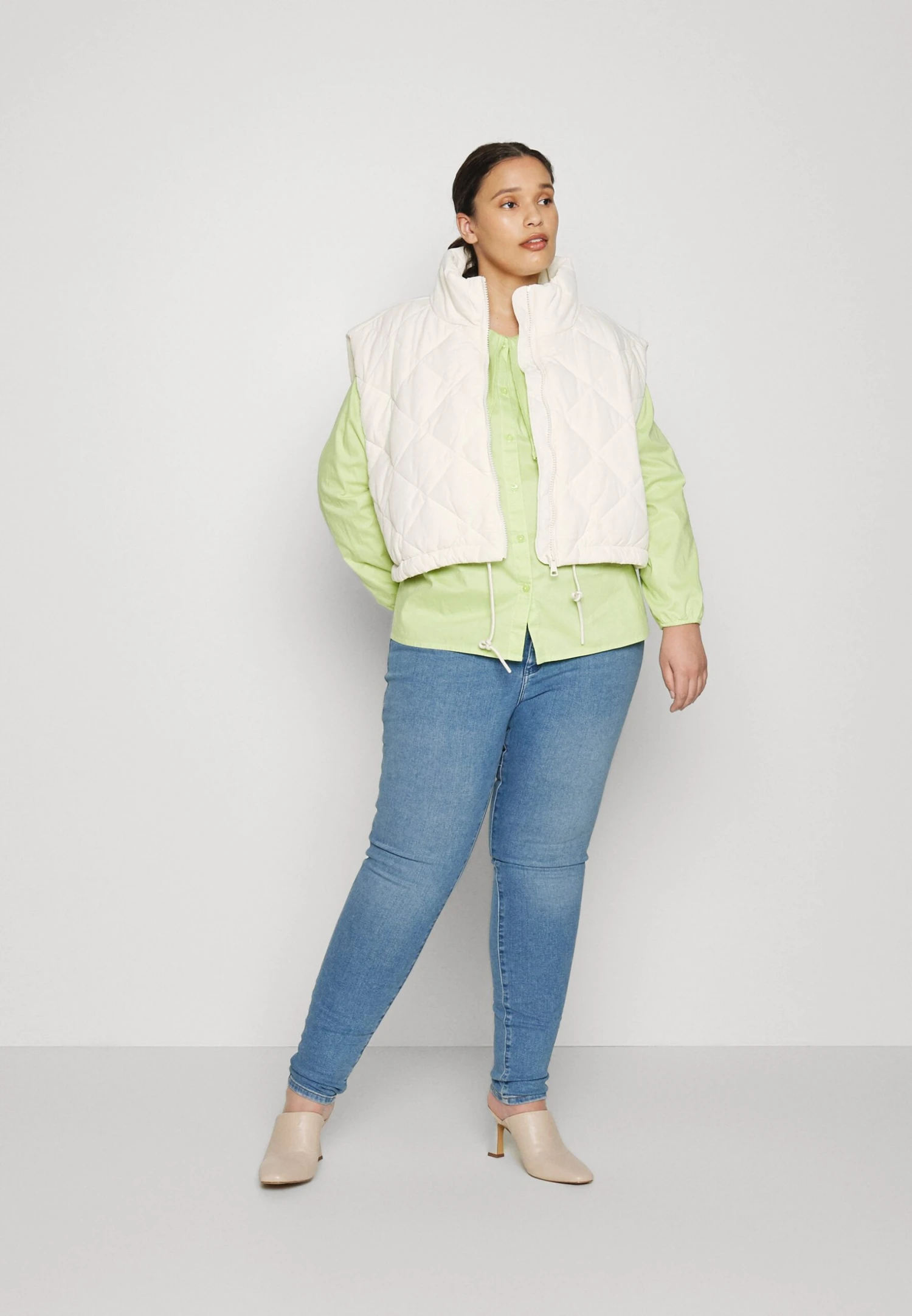 Wrangler High - Vaqueros Pitillo - River - Imagen 2