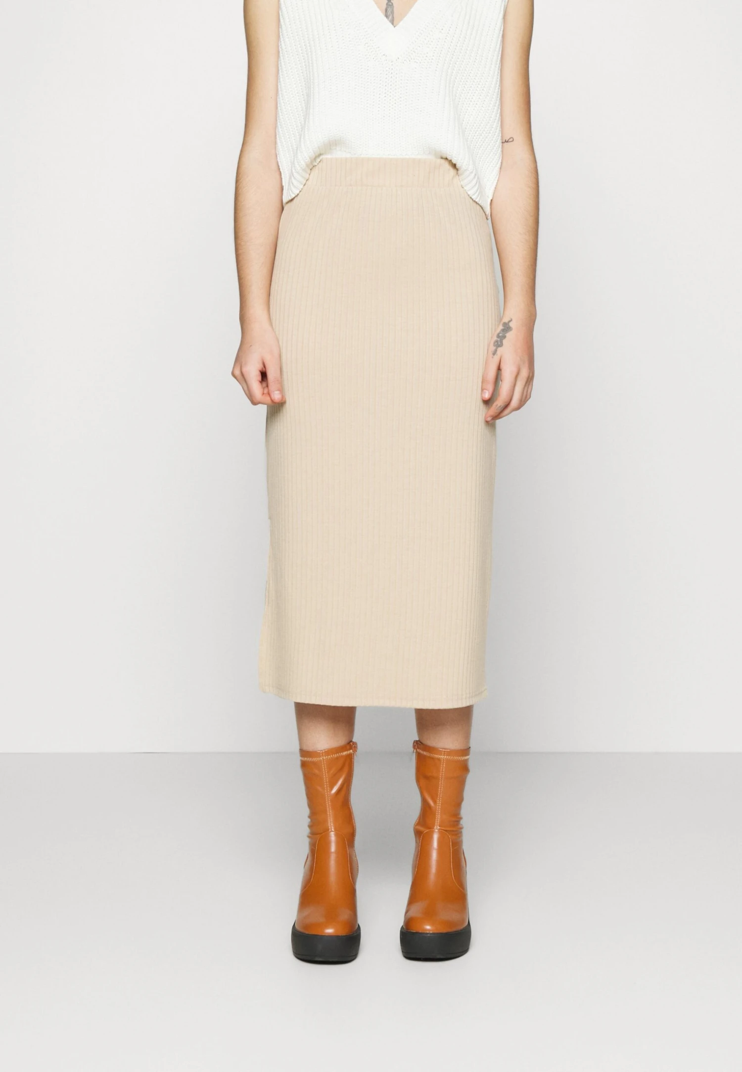 Pieces Petite Pckylie Midi Skirt- Falda De Tubo - Irish Cream